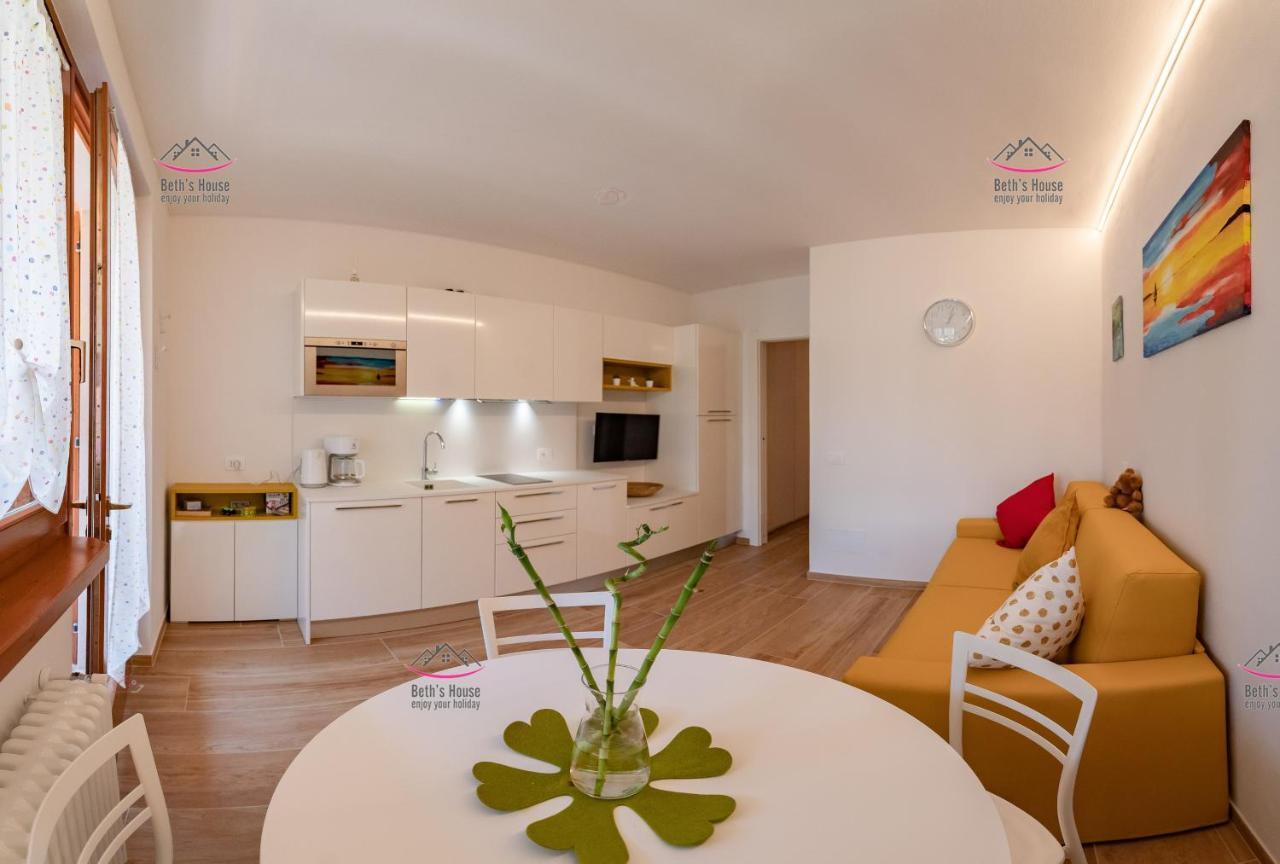 Apartment Garden Beth's House Brenzone sul Garda